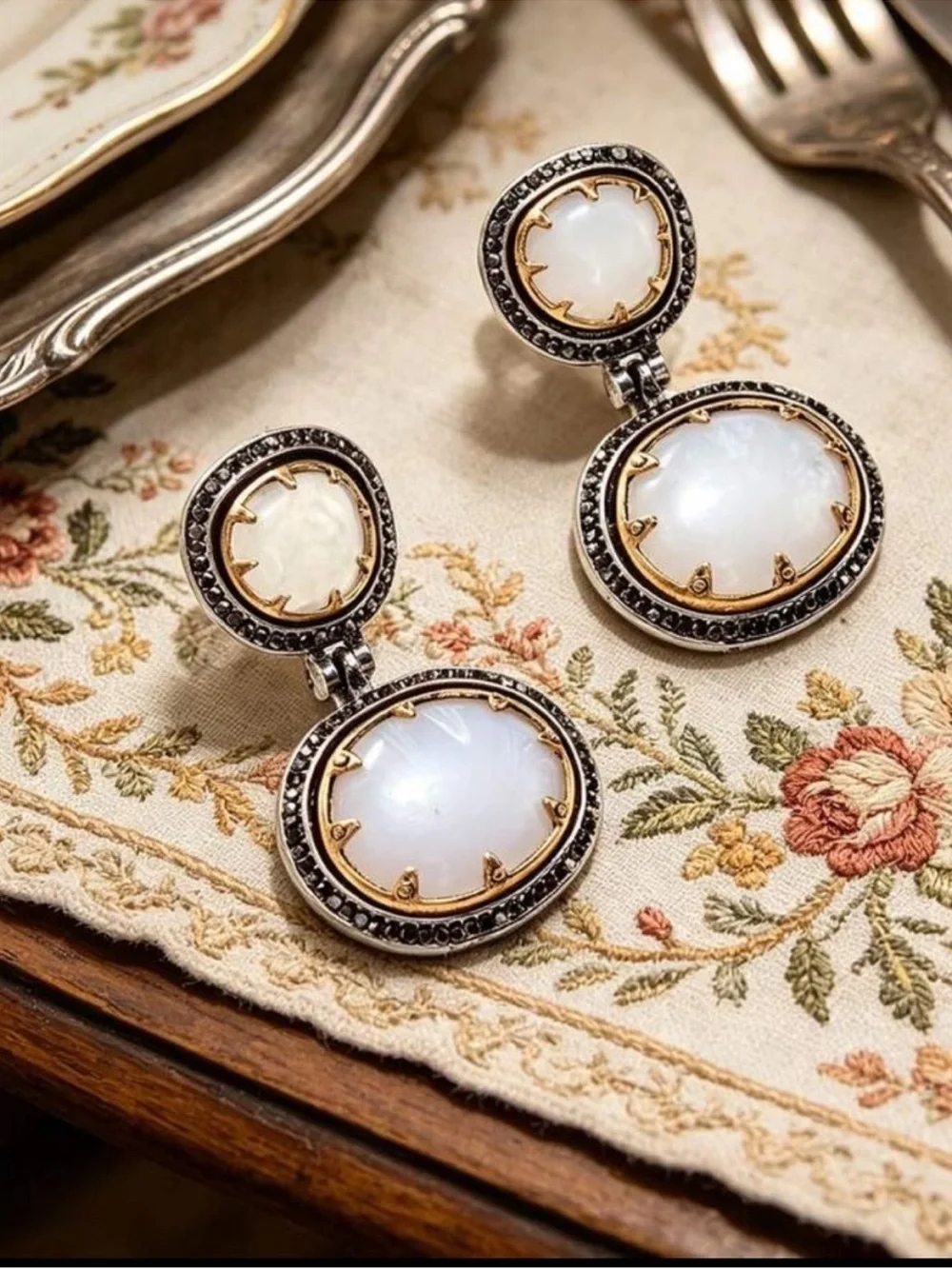 Vintage Vintage Mother of Pearl Halo Drop Earrings
